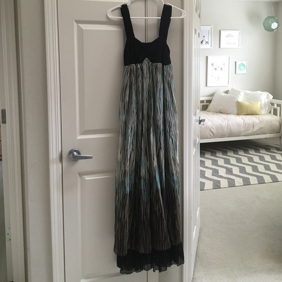 Kensie Maxi dress
