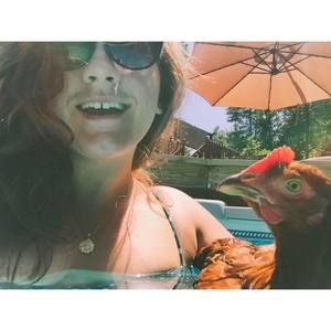 Meet your Posher, Ally