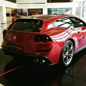 Meet your Posher, Bernard