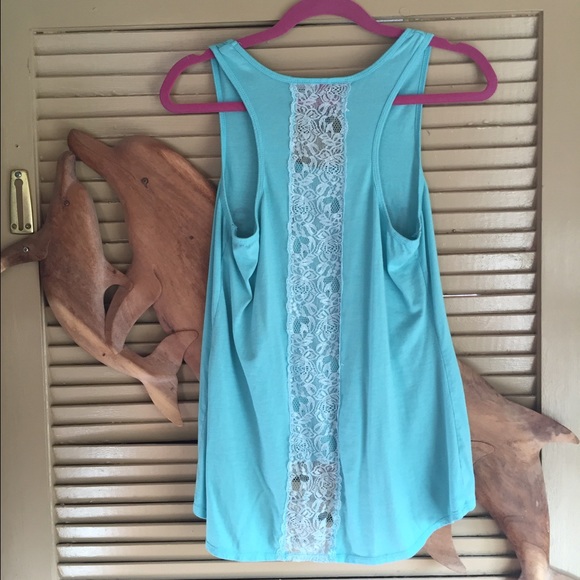 🔴SOLD LOCALLY🔴Mermaid Flowy Tank - Picture 3 of 4