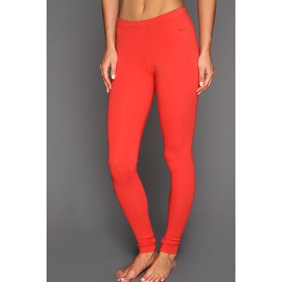 Nike Pants - Nike Dri-Fit stretch workout leggings.