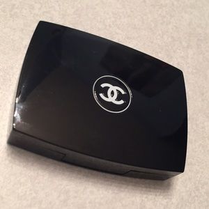 CHANEL Contour Eyeshadow