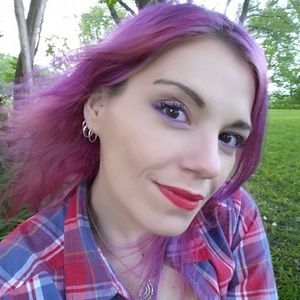 Meet your Posher, Tiffany