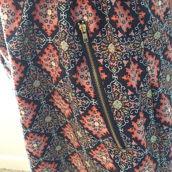 Patterned dress - Picture 3 of 3