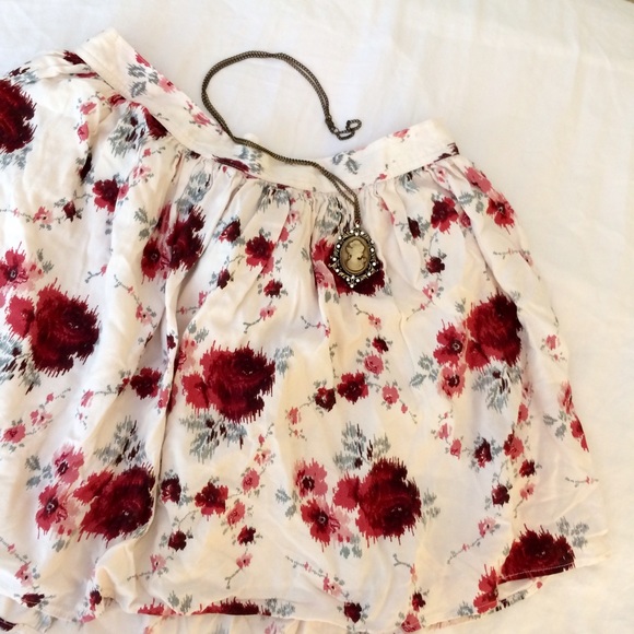 PRICE DROP Floral American Eagle skirt