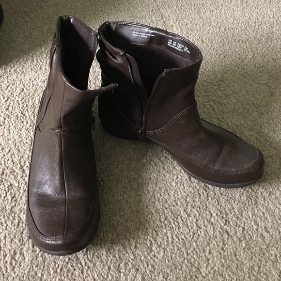 Hush Puppies Brown Leather Boot Size 8
