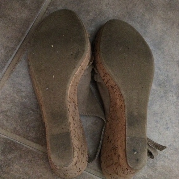 Wedges - Picture 3 of 3