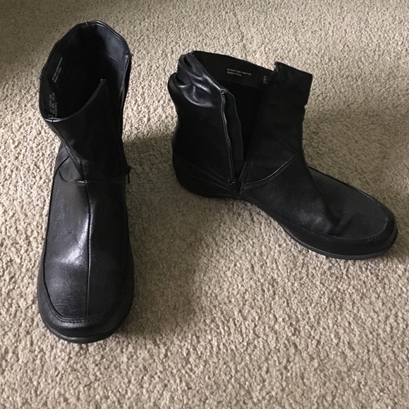 Hush Puppies Black Leather Boots Size 8