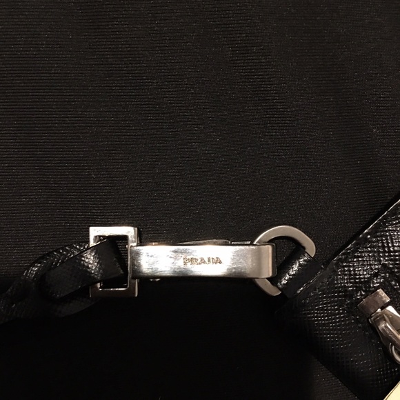 Prada - Picture 4 of 4