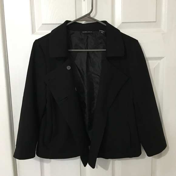 black coat - Picture 3 of 4