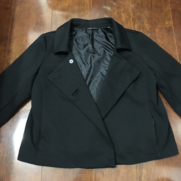 black coat - Picture 4 of 4