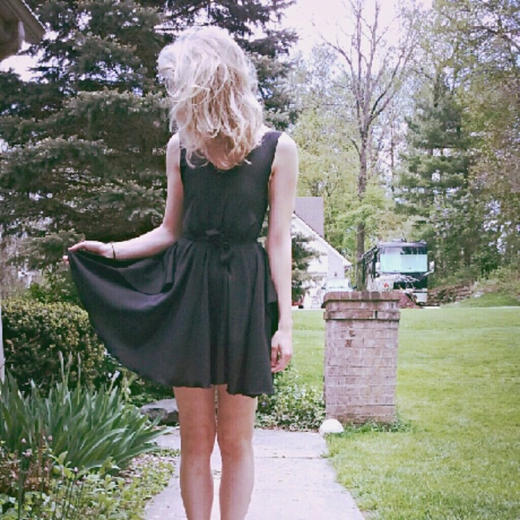 Black ROMWE dress