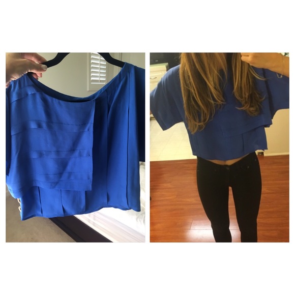 —Sold on Depop— Mischen 100% silk crop top blouse - Picture 4 of 4