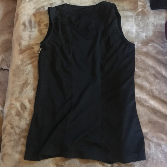 Nike Workout Shirt - Picture 2 of 2