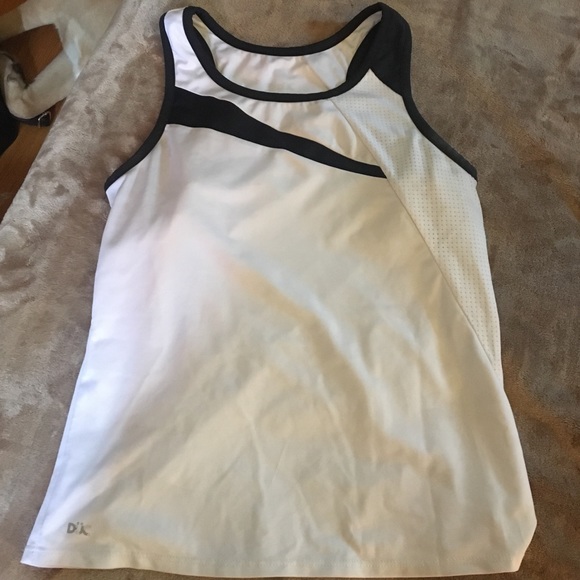 tennis shirt! built in shelf bra - Picture 1 of 1