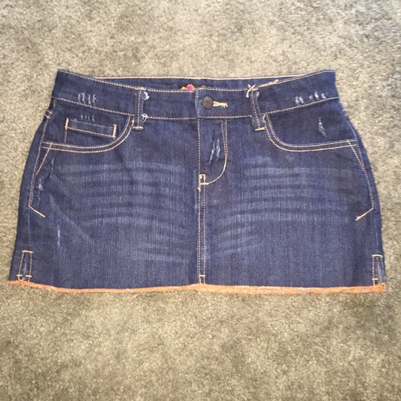 Forever 21 Denim Skirt; Size Small