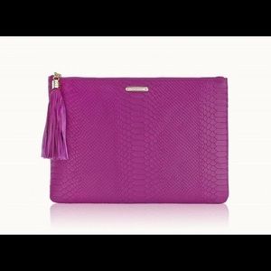 NEW Gigi New York Uber clutch - magenta