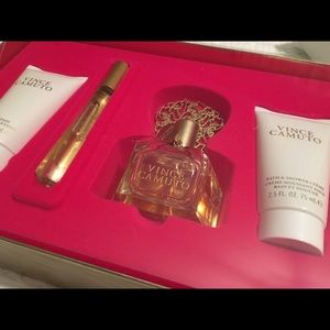 Vince Camuto four piece perfume gift set