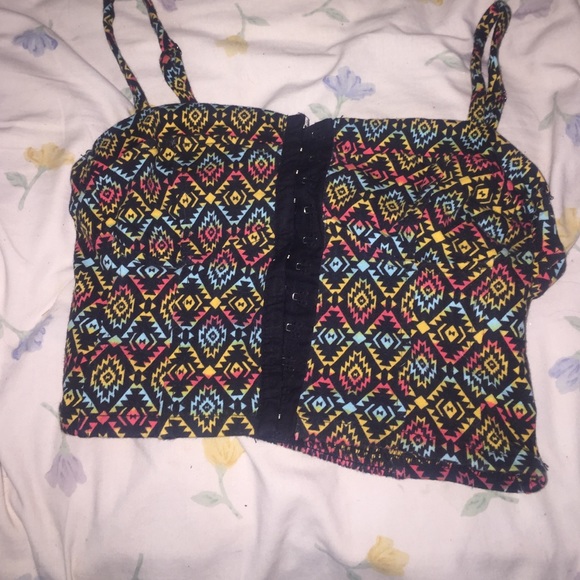 Crop top