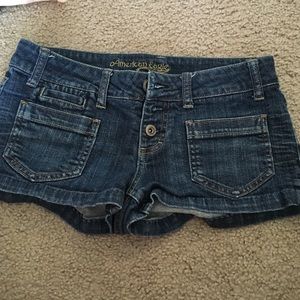 American eagle Jean short!