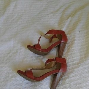 Nine West heels..8.5..cognac color