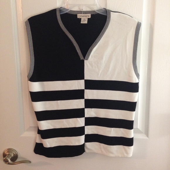 Cute black/white dressy top