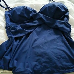 New swimsuit top xl