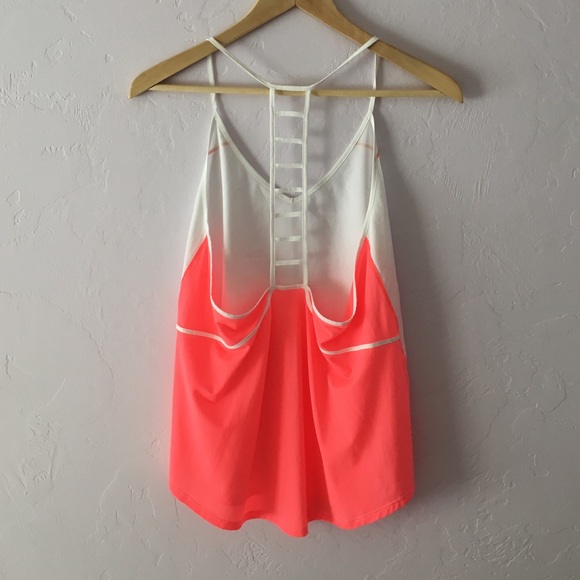 lululemon athletica Tops - Lululemon Breezy Singlet