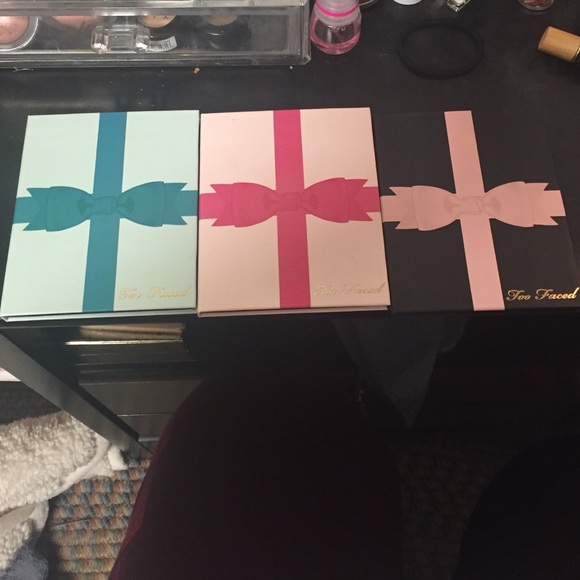 Too faced Christmas edition palettes