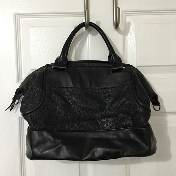 black bag - Picture 2 of 4