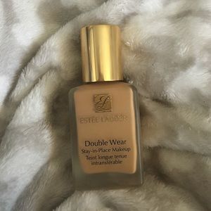 Estée Lauder double wear foundation