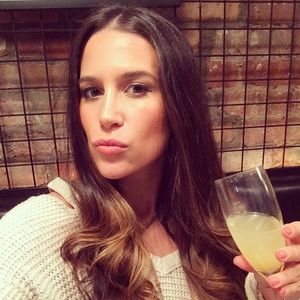 Meet your Posher, Daniella