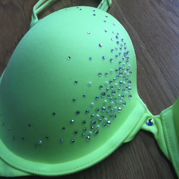 Victoria's Secret bra - Picture 4 of 4