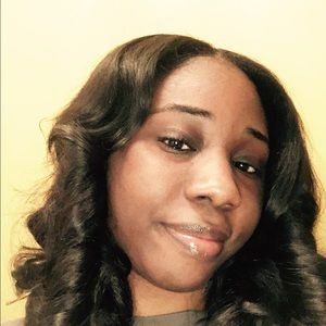 Meet your Posher, Ebony