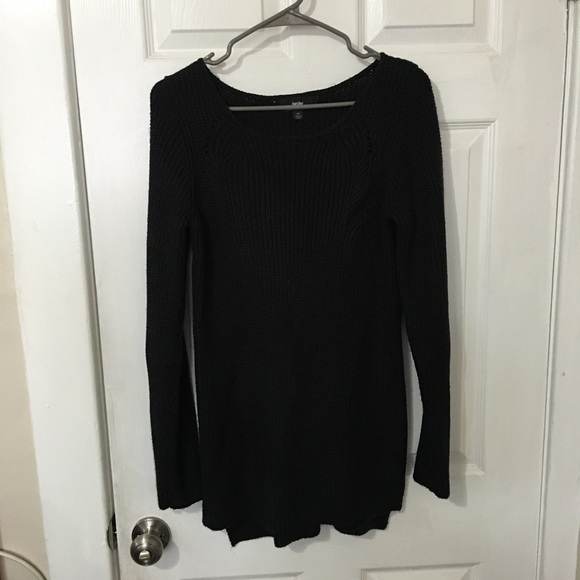 black sweater - Picture 4 of 4