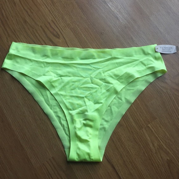 Victoria's Secret panties - Picture 1 of 3