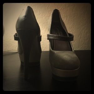Jessica Simpson heels