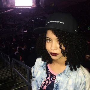 Meet your Posher, Jacinda