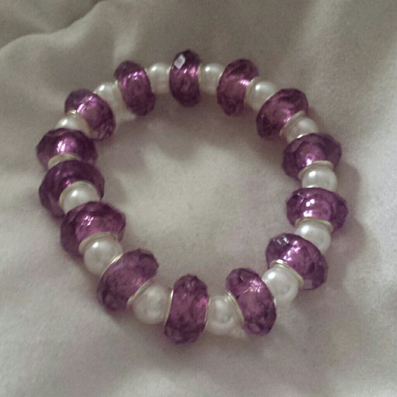 Purple and pearl bracelet - Picture 1 of 2