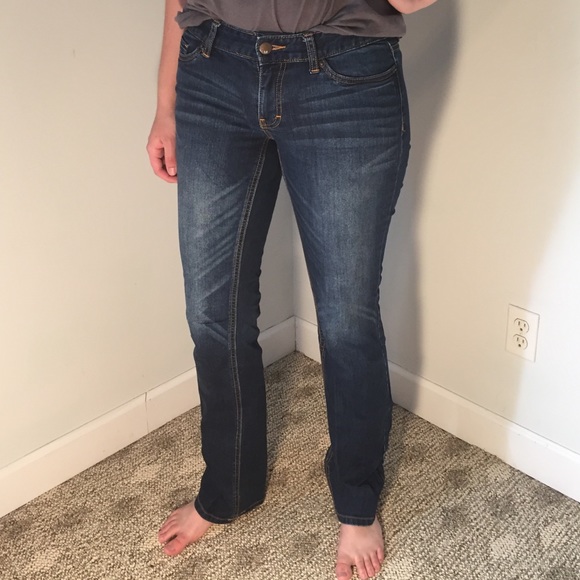 Bootcut blue jeans