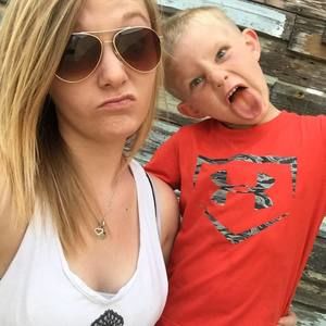 Meet your Posher, Ashley