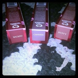 Two LIME CRIME VELVETINES LIPSTICKS