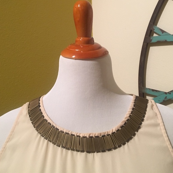 Ornate Neckline Top - Picture 3 of 4