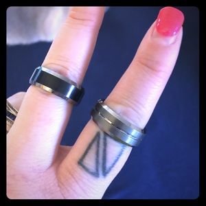 Two men's tungsten bands