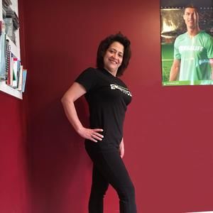 Meet your Posher, Amparo