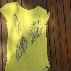 Hurley XS yellow pocket feather shirt