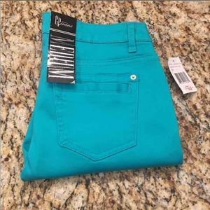 Skinny Jeans (NWT)