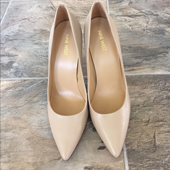 Nine West nude heels