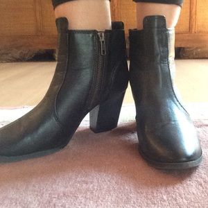 Black booties 🍸NWOT