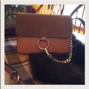 Chain Cross-Body in Brown